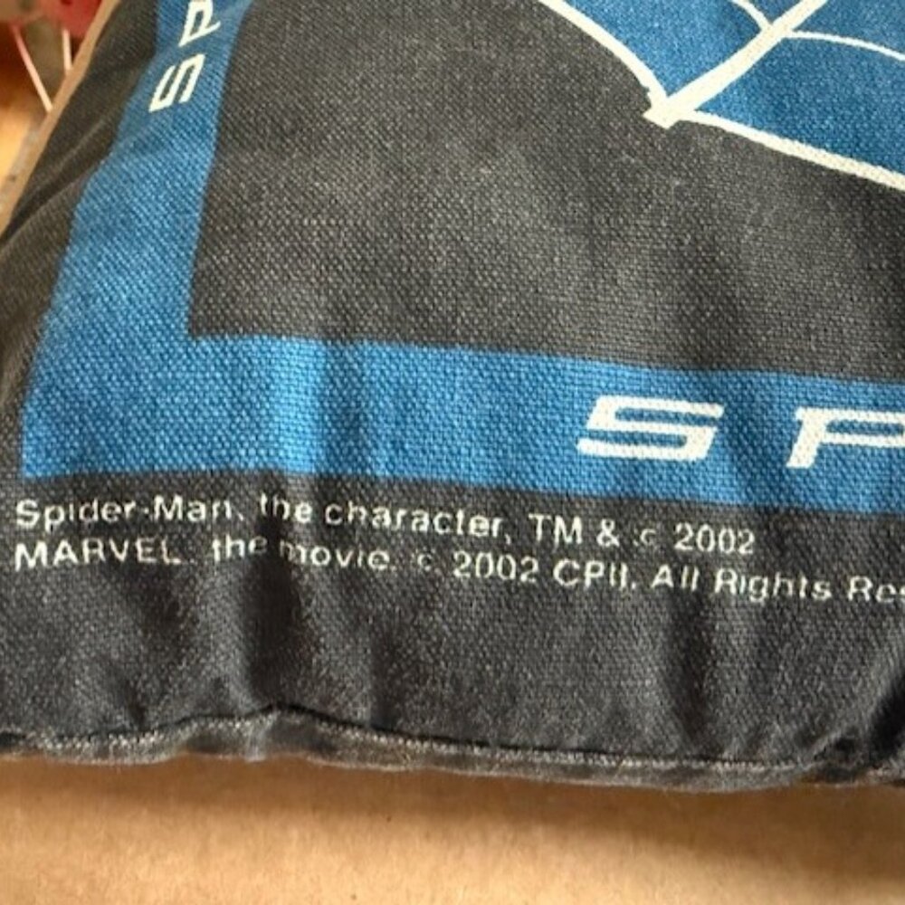 Vintage Marvel, the Movie - Spider-Man Pillow 2002 15" Rare Y2K 2000s - Picture 3 of 5